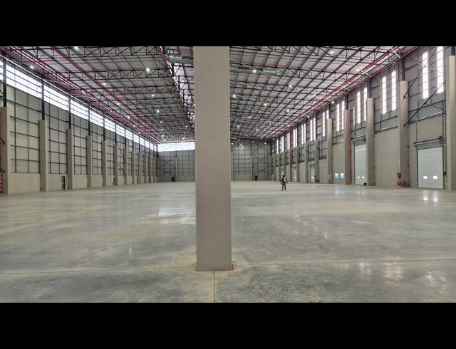 7,283M² WAREHOUSE TO LET IN JET PARK